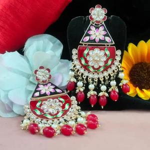 Pendientes Kundan de estilo fusión modernos, gotas de perlas esmaltadas pintadas a mano, artesanía tradicional, elegancia moderna, joyería colgante de moda - Product Image 6