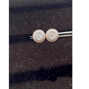 Bijoux de luxe pour les occasions spéciales, boucles d'oreilles classiques en or avec diamants naturels pour femmes - Product Image 1