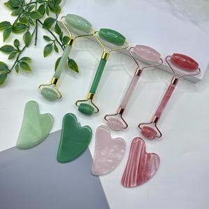 Ensemble <span class=keywords><strong>de</strong></span> rouleaux <span class=keywords><strong>de</strong></span> massage en <span class=keywords><strong>jade</strong></span> naturel en forme <span class=keywords><strong>de</strong></span> cœur pour le visage, amincissant, en aventurine verte et quartz rose - Product Image 2