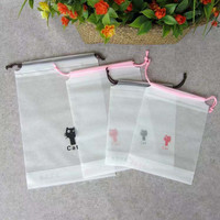 Grand sac à cordon en plastique PE givré personnalisé pour vêtements poly sac transparent pour emballage cadeau