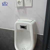 Cabine de toilettes mobile double modulaire portable VIP préfabriquée avec urinoirs, lavabo, fenêtres et douchette bidet