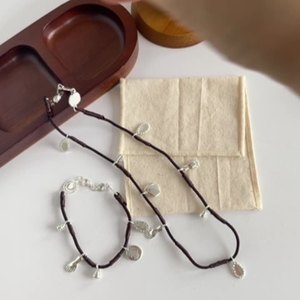 Collar de sal de pimienta, pulsera de cuerda tejida a mano para mujer, diseño de multitud pequeña, cadena de clavícula con sentido de gama alta - Product Image 2