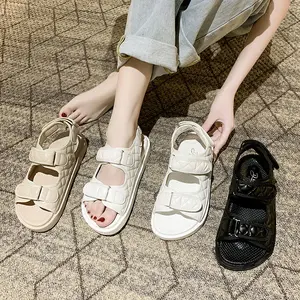 muffin sandale plate-forme coréenne Suppliers-Sandales d'été pour femmes, nouvelle mode, style Chanel, rouge filet, Velcro, bon marché, vente en gros, 2020