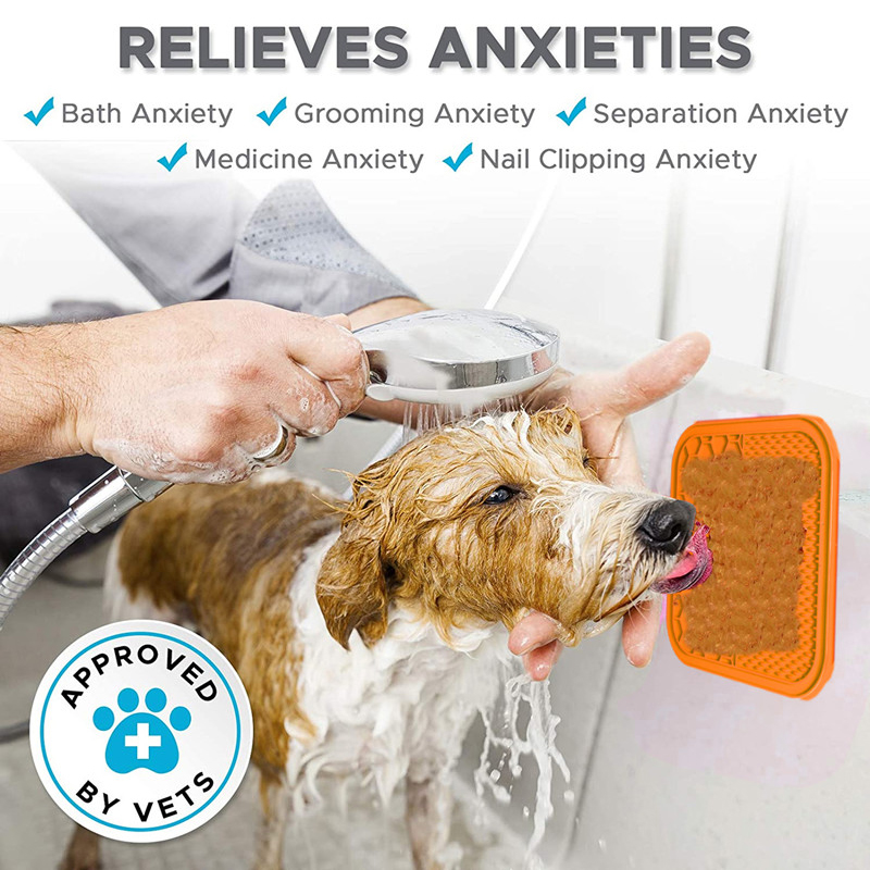pet supplies bathing distraction pad dog silicone slow feeder treat dispenser square pet dog lick mat