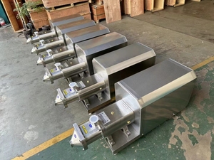 ปั๊มสกรูคู่สแตนเลสเกรดอาหารสำหรับน้ำผึ้งและช็อกโกแลต รุ่น KG-P2007 - Product Image 2