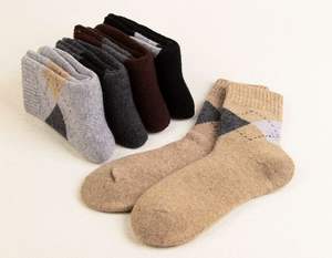 2022 nuevos <span class=keywords><strong>calcetines</strong></span> de lana de <span class=keywords><strong>rombos</strong></span> de rizo cálidos gruesos de otoño e invierno para hombres - Product Image 3