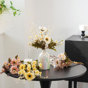 بابونج ناعم صغير على الطراز الياباني بنمط ديزي طازج الأكثر مبيعًا باقة ديكور منزلي من الزهور الاصطناعية - Product Image 3