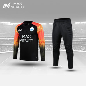Complete ODM ontwerp voetbaltenue set 100% polyester moderne atletische pasvorm vocht afvoerende voetbal shirt korte shirts tops - Product Image 1