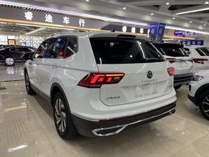 Volkswagen <span class=keywords><strong>Tiguan</strong></span> L MY2023 280TSI Automatique à deux roues motrices, édition limitée Trend, voitures d'occasion - Product Image 4