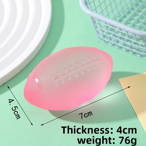 ลูกบอลบีบ TPR สีพื้นแบบมอลโทส 4 ลูก ของเล่นบรรเทาความเครียดพร้อมเสียงดนตรี สำหรับพนักงานออฟฟิศและนักเรียน - Product Image 2