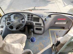 Used to-yota Hiace Bus ZK6110 24-62 Pasajero Precio barato Autobuses usados de lujo - Product Image 5