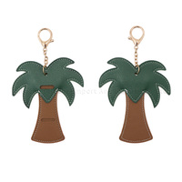 Breloques de sac d'été mignonnes en cuir PU à clipser facilement, avec pendentifs en forme de noix de coco, de chaussures, de lune et d'étoile, et de palmier. Cadeau de voyage adorable pour les amis et la voiture.