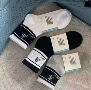 Chaussettes de compression haute élasticité pour le cyclisme en plein air, séchage rapide, évacuation de la transpiration, logo personnalisé, chaussettes athlétiques pour la course à pied longue distance - Product Image 1