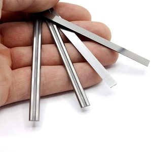 Lames de raboteuse 82x5.5x1.2mm HSS, lot de 2 pour outils de travail du bois - Product Image 2