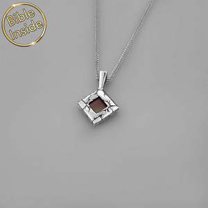 Joyería Bíblica Nano con Biblia Grabada - Colgante Relámpago - Product Image 6