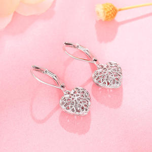 Orecchini pendenti a forma di cuore in argento tibetano per donna, gioielli romantici in lega, regalo in stile placcato oro bianco - Product Image 6