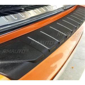 Plaque de protection arrière en résine d'origine pour Subaru XV 2012-2017 2018-2023, protection de marchepied de pare-chocs arrière, protection de coffre arrière - Product Image 4