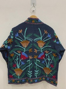 เสื้อแจ็คเก็ตผ้าทอสีดำลายสัตว์ งานแฮนด์เมด ระบายอากาศได้ดี เหมาะสำหรับฤดูหนาว ตกแต่งด้วยงานปักสไตล์โบฮีเมียน สำหรับผู้หญิง - Product Image 3