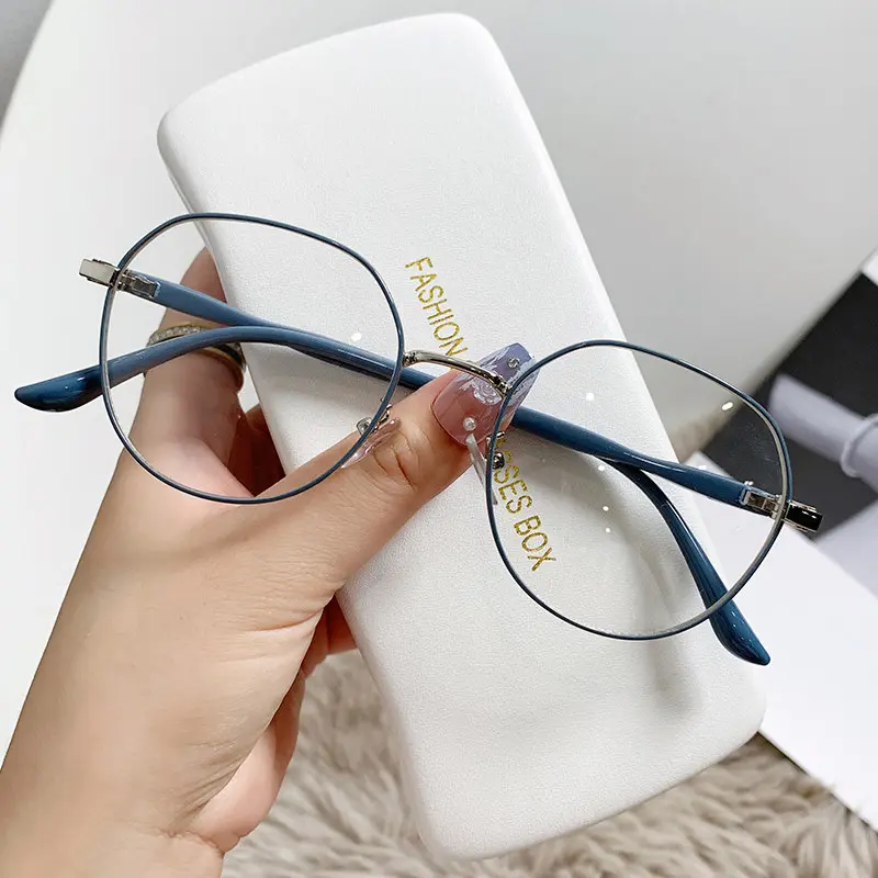 2023 New Metal Anti-Blue Light Glasses Fashion Retro Round Eyeglasses Frame Female Simple Lightweight Glasses