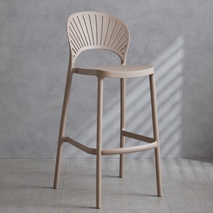 Tabourets <span class=keywords><strong>de</strong></span> <span class=keywords><strong>bar</strong></span> en plastique d'extérieur <span class=keywords><strong>scandinave</strong></span>, robustes, empilables, chaises <span class=keywords><strong>de</strong></span> <span class=keywords><strong>bar</strong></span> hautes pour restaurant, avec différentes couleurs - Product Image 6