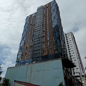 Système de <span class=keywords><strong>garage</strong></span> de stationnement automatique intelligent multi-niveaux Tabitha Tower pour 30 berlines avec une capacité de charge de 2000 kg - Product Image 1