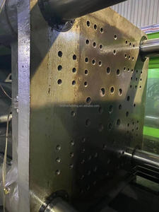 Machine de moulage par injection de plastique <span class=keywords><strong>Dong</strong></span> <span class=keywords><strong>Hua</strong></span> 320 tonnes d'occasion pour la fabrication de préformes de bouteilles en PET, prix avantageux - Product Image 4