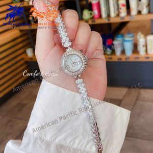 Montre connectée ultra-luxe élégante ultra-fine pour femme avec suivi de l'oxygène sanguin - Product Image 3