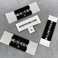Étiquettes de Vêtements Tissées Personnalisées, Biologiques, à Coudre, pour le Cou, en Satin Pliées, Texture Unie Damassée, avec Logo de Marque de Luxe