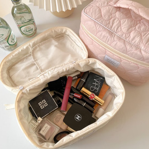Down-filled cotton candy-colored cosmetic <b>bag</b>, travel storage <b>bag</b>, toiletry <b>bag</b>, embroidered <b>heart</b>-<b>shaped</b> large-capacity cute - Product Image 4