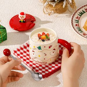 Christmas Novelty Ceramic Mug With Lid Spoon Snowman Doll <b>Topper</b> Multiple Color Xmas Coffee Cup With Gift Box for Gift Giving - Product Image 3
