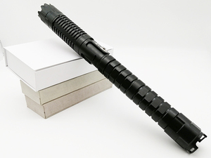 B020 נטענת פנס לייזר כחול מותאם אישית לפיד עם 26650 סוללה - Product Image 2