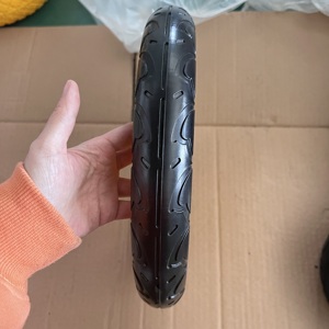 12x2.125 铁质 PU 泡沫实心轮 双滚珠轴承 200 公斤负载能力 用于独轮车工具车的脚轮 - Product Image 2