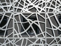 Panneau de façade en métal aluminium, décoration, design mashrabiya, écran, mur rideau, revêtement extérieur