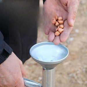 Semoir manuel multifonctionnel agricole en acier inoxydable pour maïs et soja, avec fonction de fertilisation et de repiquage - Product Image 4