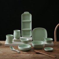 Ensemble de vaisselle jetable de luxe rétro A5 comprenant une assiette en porcelaine imitation mélamine cuillère à fruits tasse à eau pour les collations et les dîners