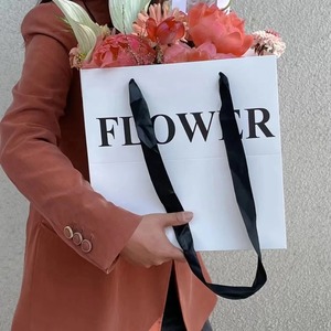 Flower Tote Bag <strong>Packaging</strong> Paper Bag Internet Famous square Hugging Bag Large Gift Bouquet Handbag - Product Image 4