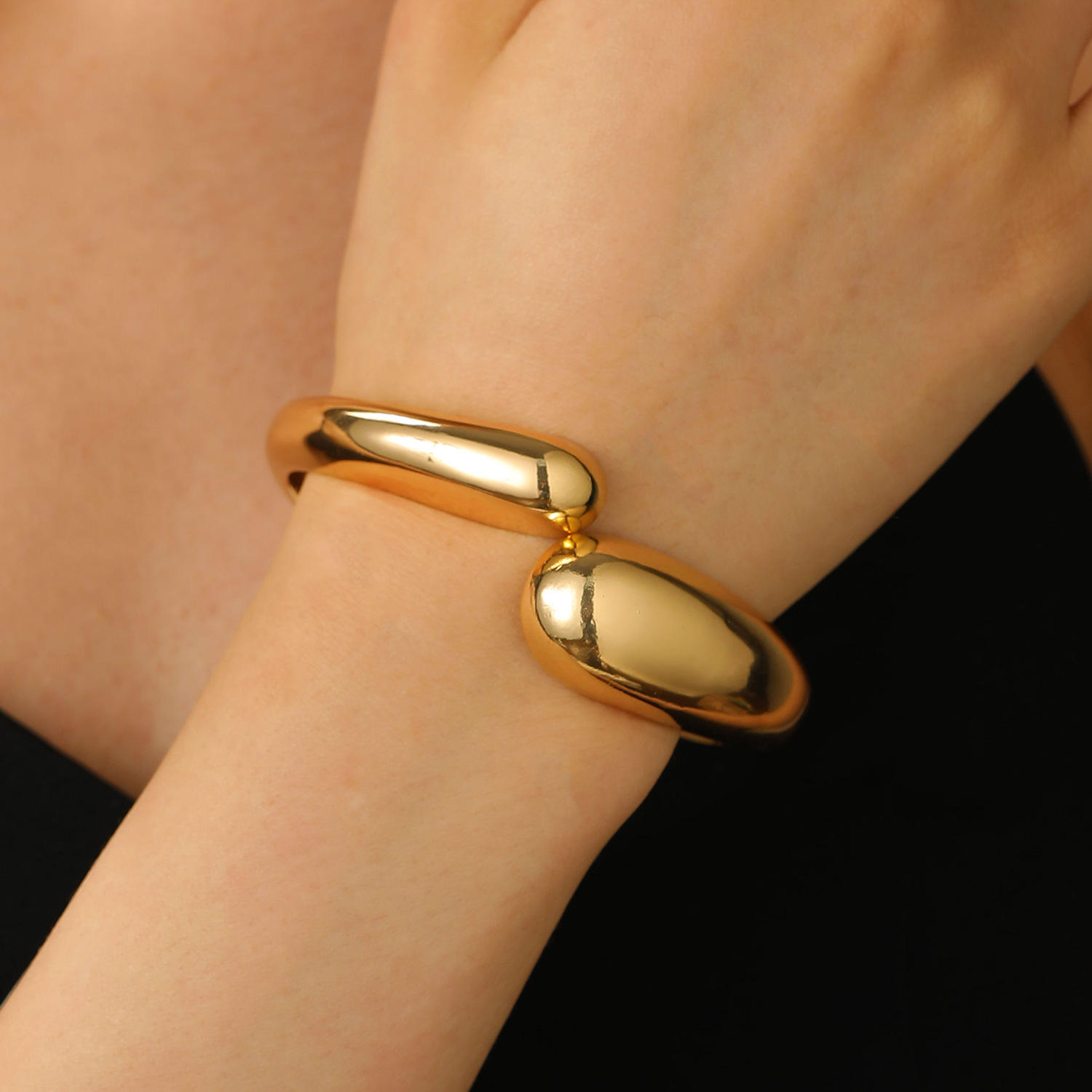 02 KC ทองหล่น (สร้อยข้อมือ) 9070