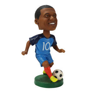 Personalizable jugador de fútbol Bobblehead estatuilla resina artesanía regalo escultura decorativa figuritas Bobblehead resina <span class=keywords><strong>Gif</strong></span> figuritas - Product Image 3