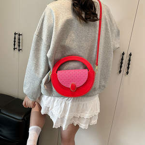 Sac à main en cuir PU pour femmes, tendance, rond, compact et exquis, sac à bandoulière - Product Image 2