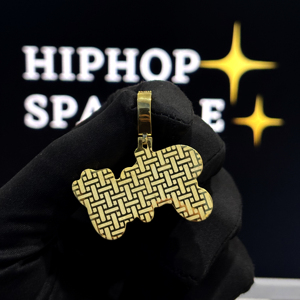Colgante Personalizado Fury Script Hiphop de Plata de Ley 925 con Moissanita VVS Totalmente Cubierto de Diamantes, Chapado en Oro de 18K, Collar Unisex - Product Image 2