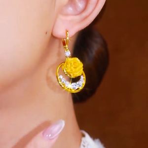 Pendientes de Aro Hipoalergénicos de Lujo con Flor de Rosa Dorada para Mujer, Elegantes Pendientes de Aro con Zirconia en Forma de Flor, Joyería - Product Image 3
