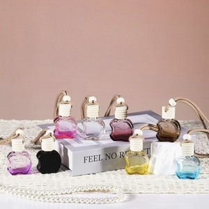 Diffuseur d'air frais de haute qualité 10 ml, flacons en verre pour voiture, parfum suspendu pour voiture, bouchon en bois, parfum liquide Freesia <span class=keywords><strong>Rose</strong></span> - Product Image 4