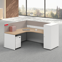 Bureaux de personnel minimalistes à cloisons avec armoires de rangement, postes de travail d'angle pour 2/4/6 personnes, bureaux d'entreprise