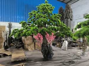 Venta al por mayor de pino falso y árbol de cedro falso de ciprés árbol artificial para decoración de escaleras interiores - Product Image 3