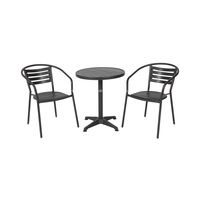 Table de bistrot d'extérieur Joye Leisure avec roulettes, structure en aluminium, chaises empilables en plastique et bois pour usage hôtelier, style contemporain
