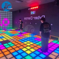 Panneau de piste de danse LED RVB étoilé blanc le plus populaire jeu interactif à LED Mega Grid pour aire de jeux intérieure