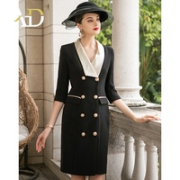 Robe de soirée élégante noire haut de gamme pour femme, avec boutons dorés, en acétate, coupe crayon ajustée, fabrication professionnelle OEM
