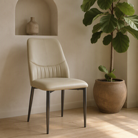 Chaise de salle à manger en acier gris carbone avec assise rembourrée en cuir PU et dossier à coutures verticales pour restaurant