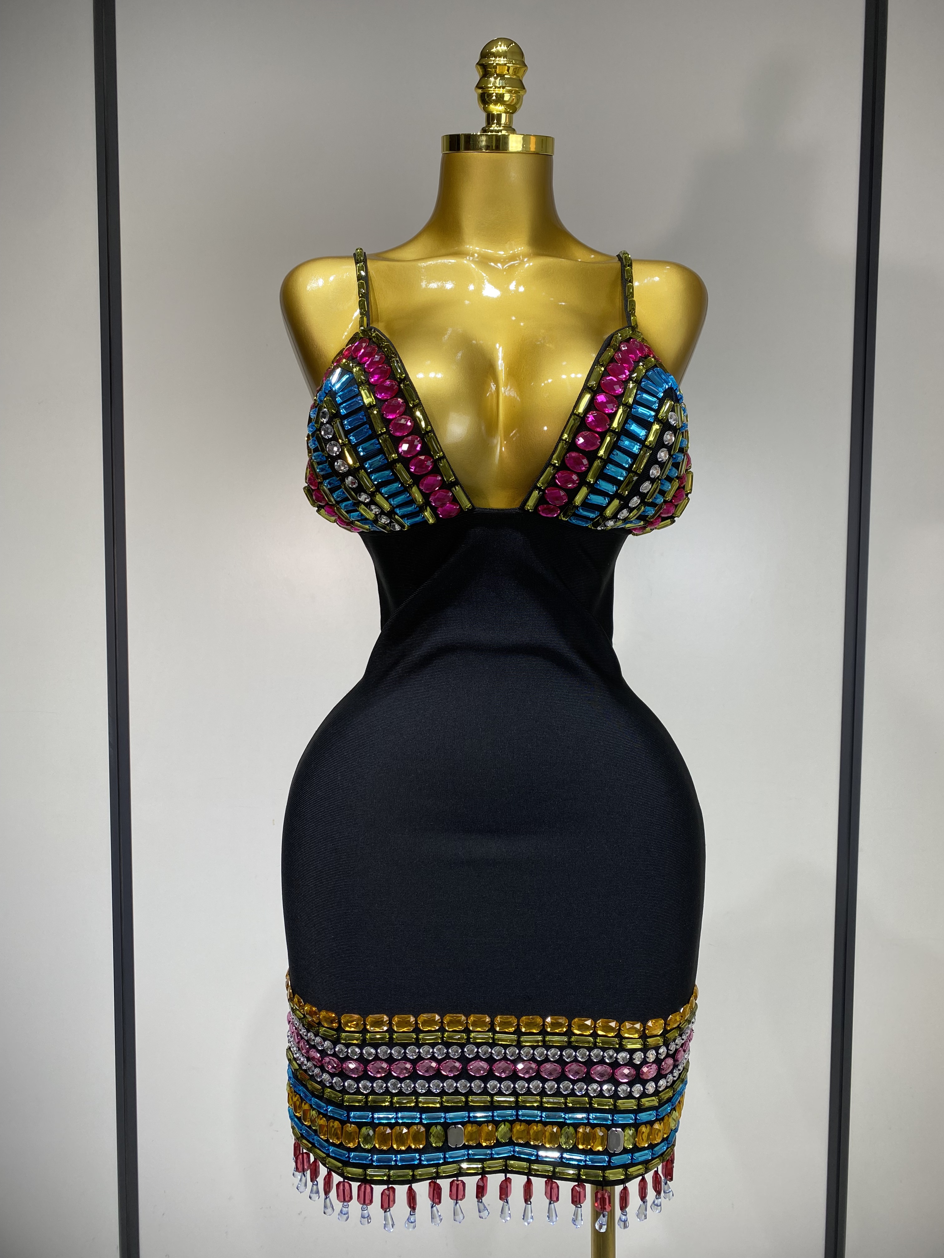 Shop Online Sparkly Black Dress Sequins & Feathers For Glamour | Alibaba.com Shop Online Sparkly Black Dress Sequins & Feathers For Glamour | Alibaba.com