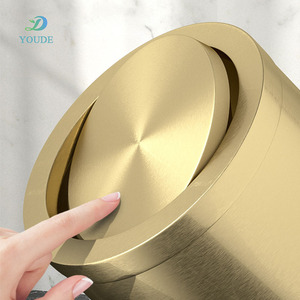 Venta directa de fábrica Cubo de basura de acero inoxidable con tapa Cubo de basura de pintura en aerosol dorado Cubo de basura de doble capa - Product Image 4